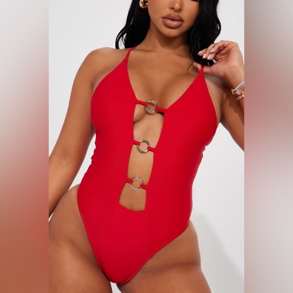 NWT Fashion Nova Gabriela Cut Out 1 Piece Swimsuit - Red Plus Size 2X - Picture 2 of 8